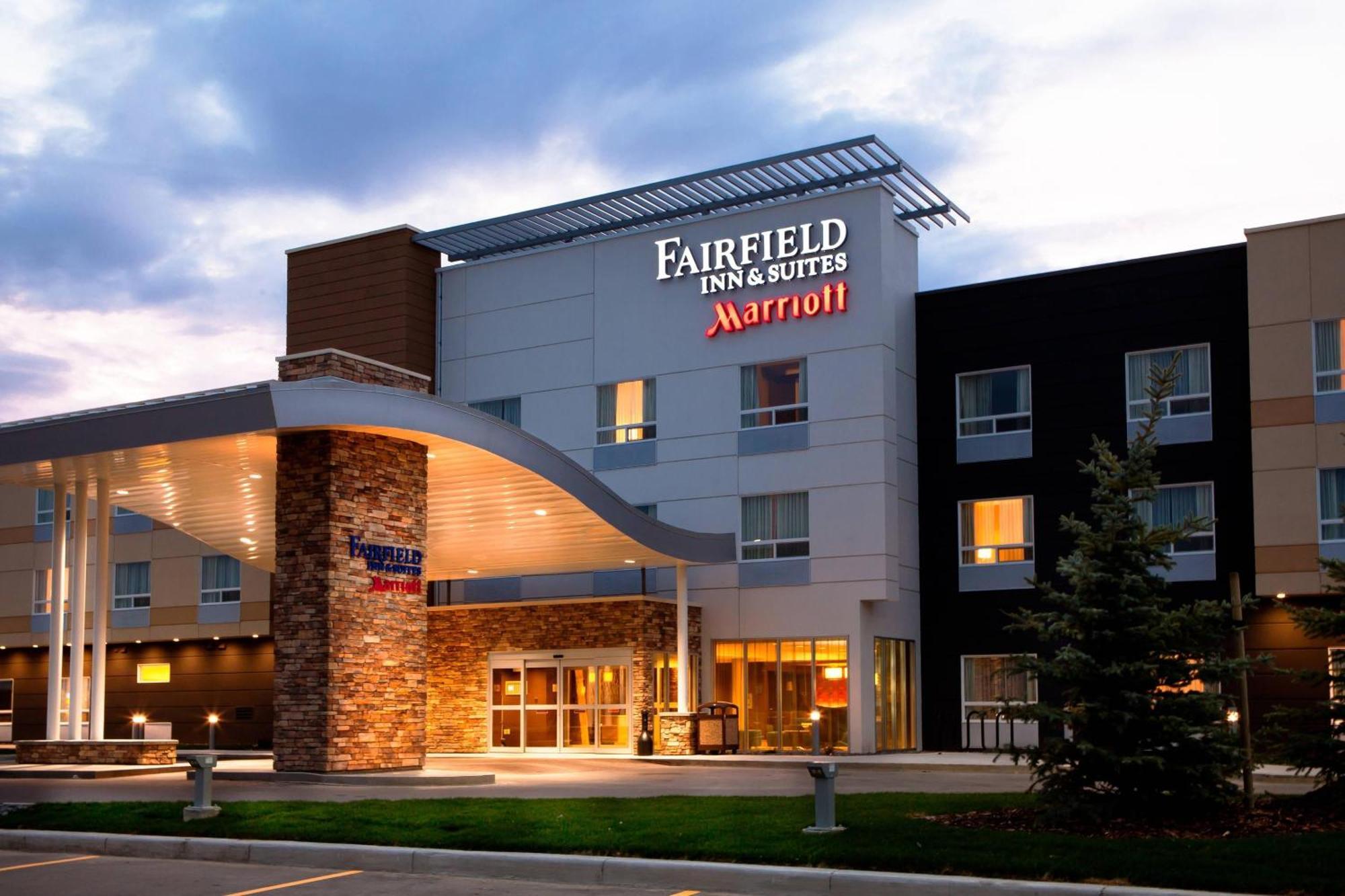 Fairfield Inn & Suites By Marriott Lethbridge Exterior foto
